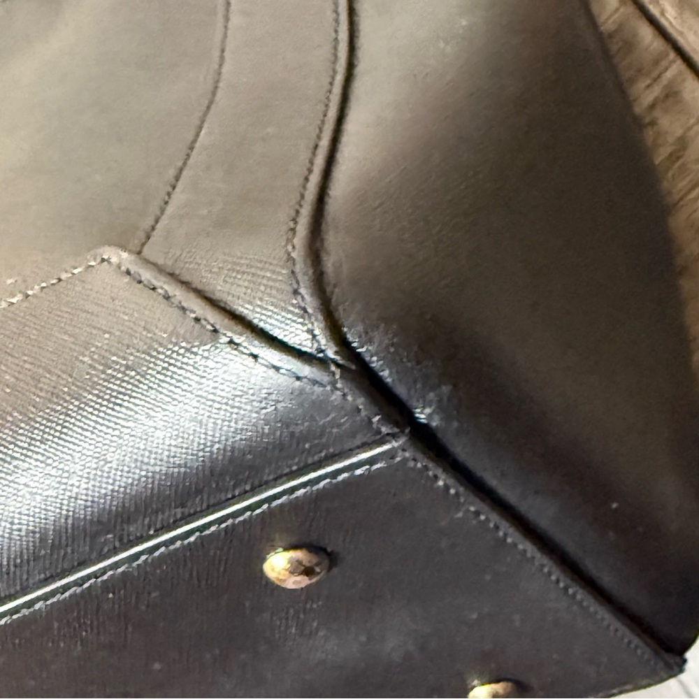 💎MCM DARK NAVY BLUE SAFFIANO LEATHER LAPTOP BAG💎 - Picture 15 of 16